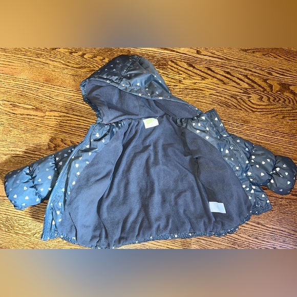 Crazy 8 Dark Grey Puffer Coat w/ Silver Metallic Heart Print size 2T NWOT - Picture 4 of 5